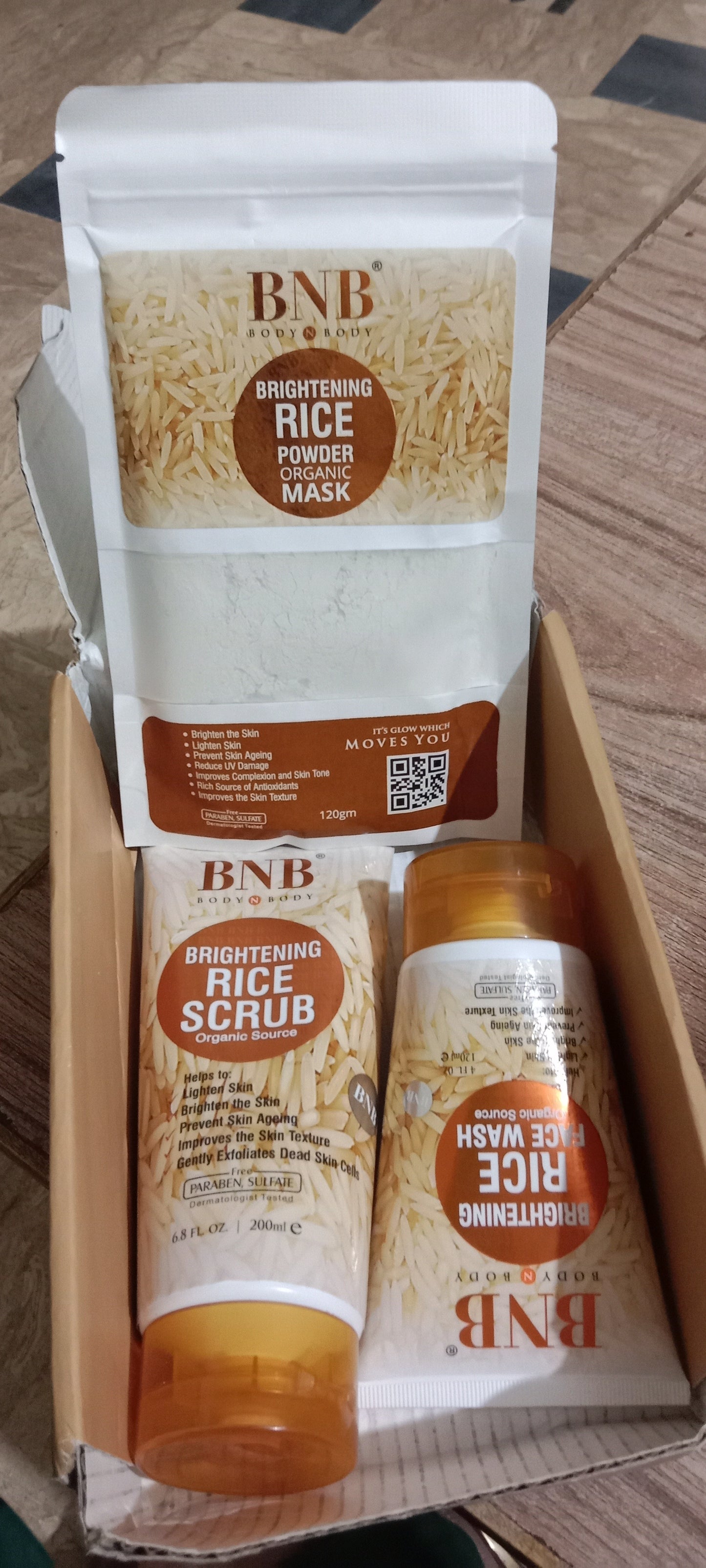BNB Whitening Rice Extract Bright & Glow Kit